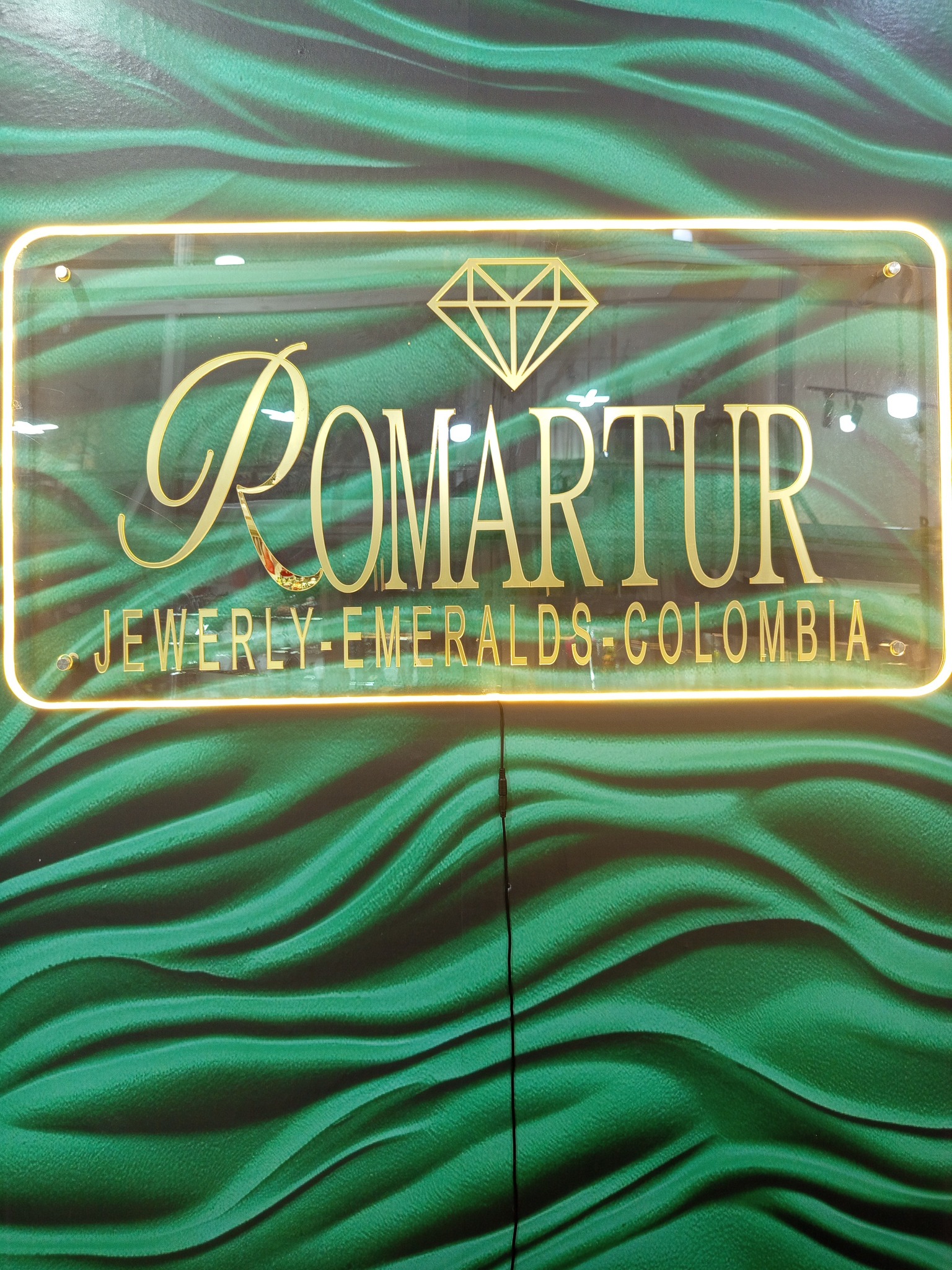 Esmeralda Redonda